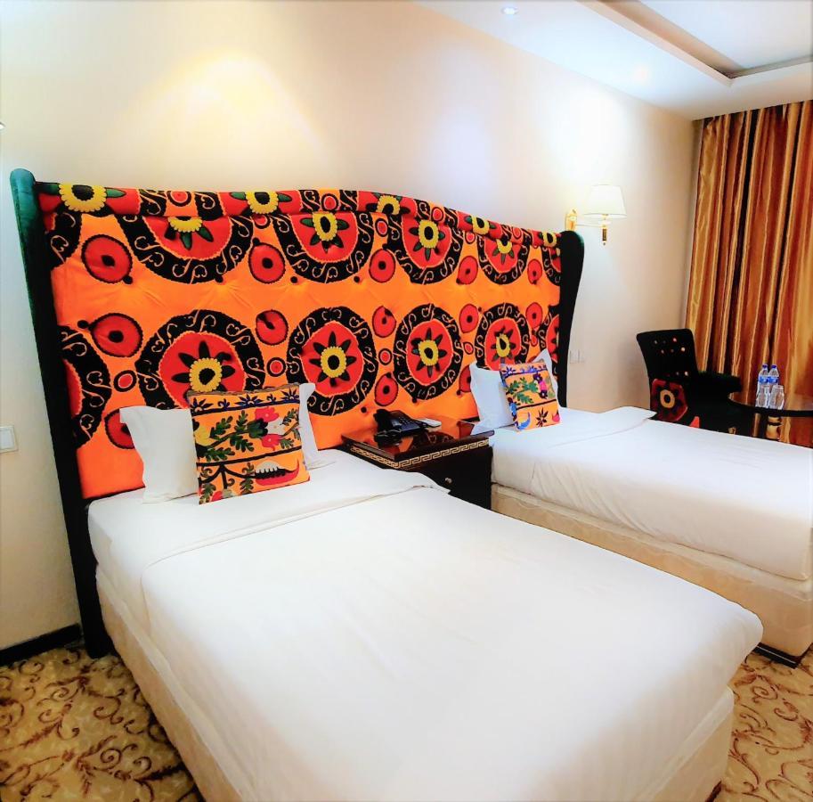 Emirhan Hotel Σαμαρκάνδη Εξωτερικό φωτογραφία