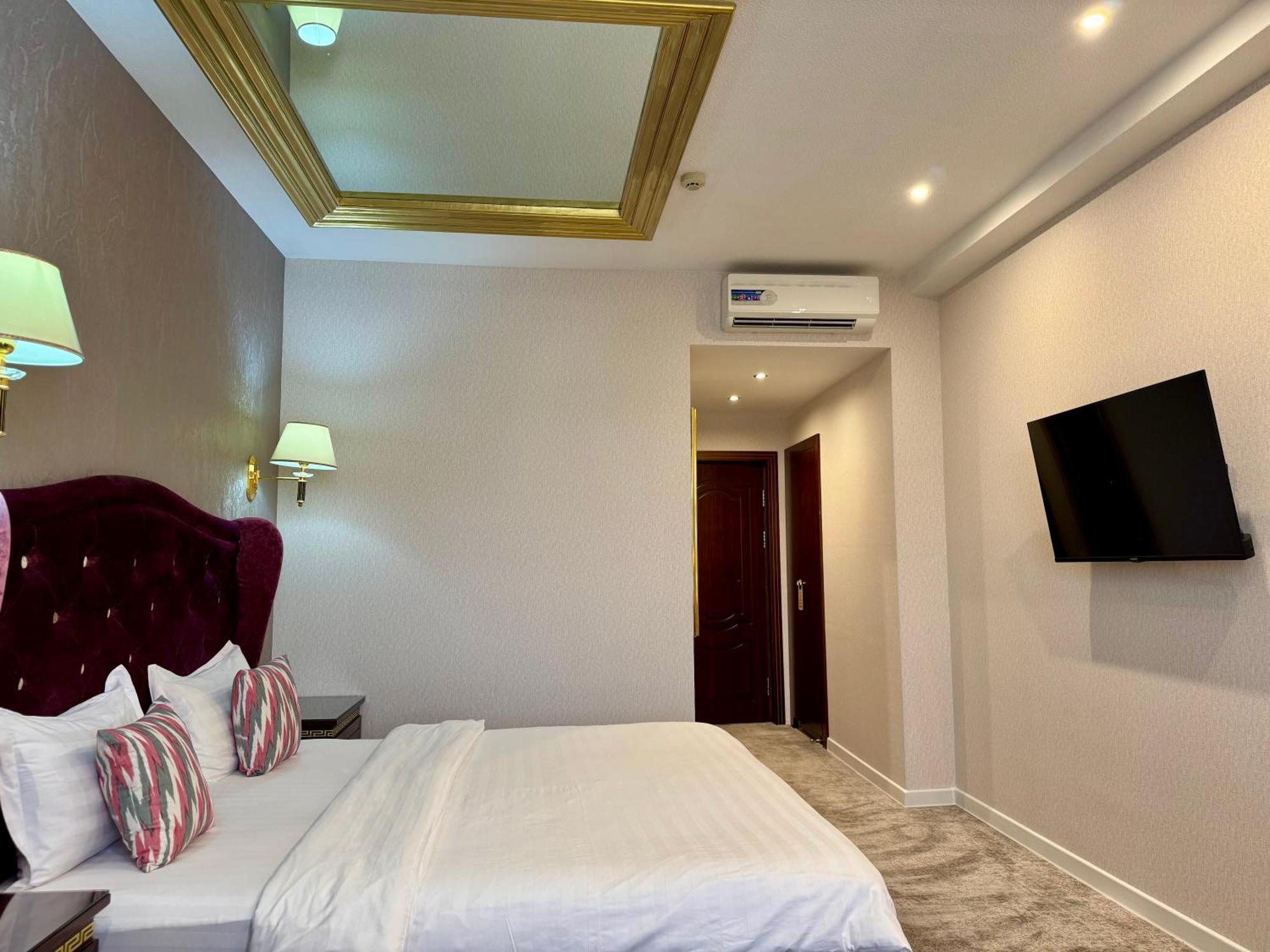 Emirhan Hotel Σαμαρκάνδη Εξωτερικό φωτογραφία
